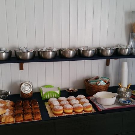 Fiorina Bed&Breakfast - Colazione Fino A Mezzogiorno - Beach Village Gratuito - Aquafan25 Oltremare20 Riccione Dış mekan fotoğraf