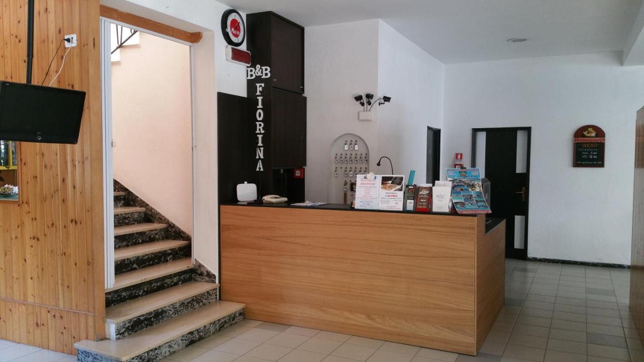 Fiorina Bed&Breakfast - Colazione Fino A Mezzogiorno - Beach Village Gratuito - Aquafan25 Oltremare20 Riccione Dış mekan fotoğraf